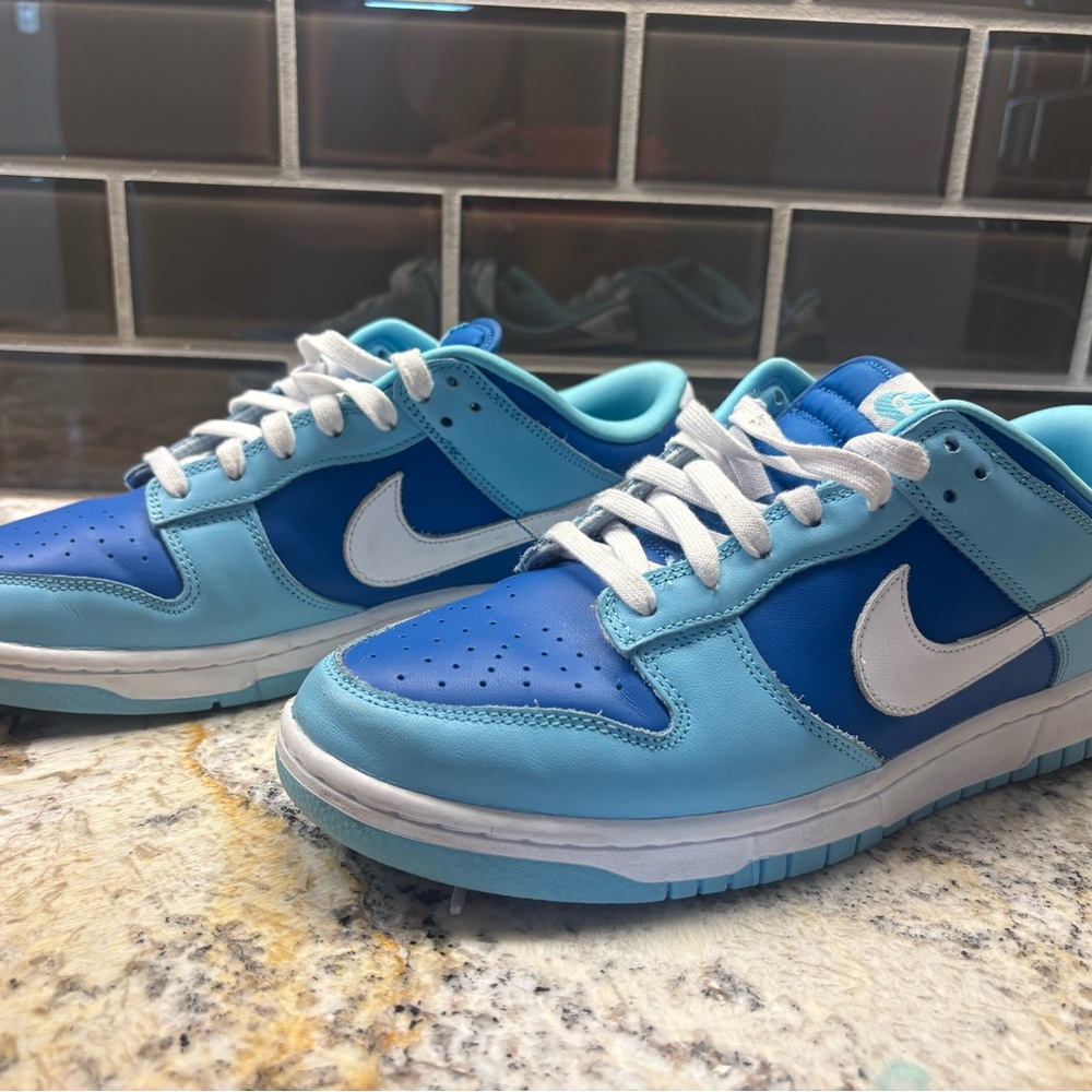 Nike Blue and White Athletic Shoes Low-Top Design